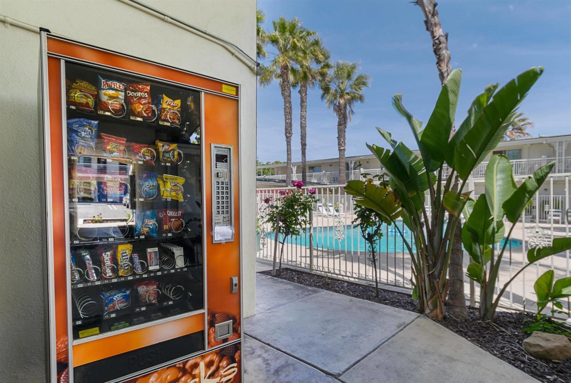 Motel 6-Santa Maria, Ca - South エクステリア 写真
