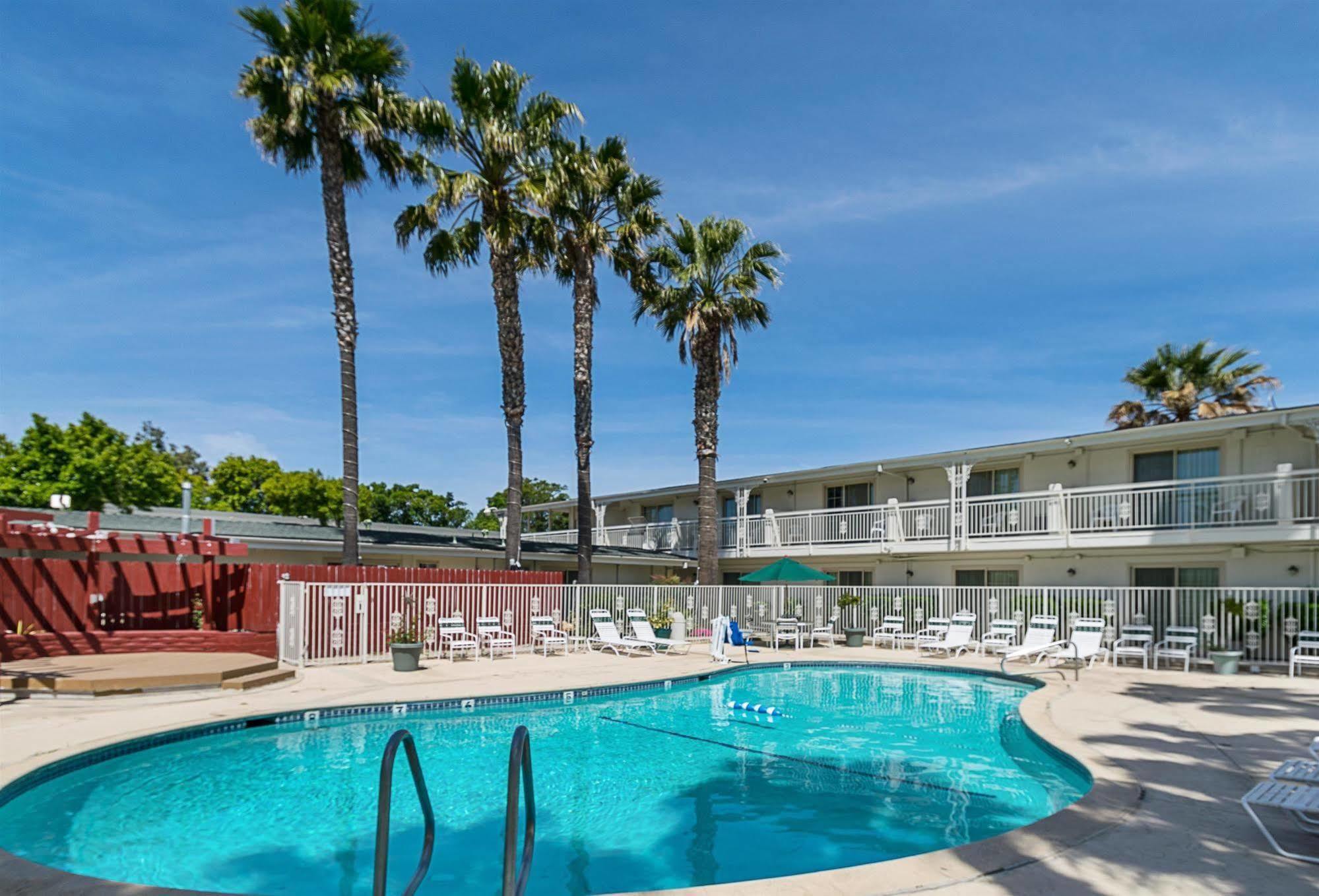 Motel 6-Santa Maria, Ca - South エクステリア 写真
